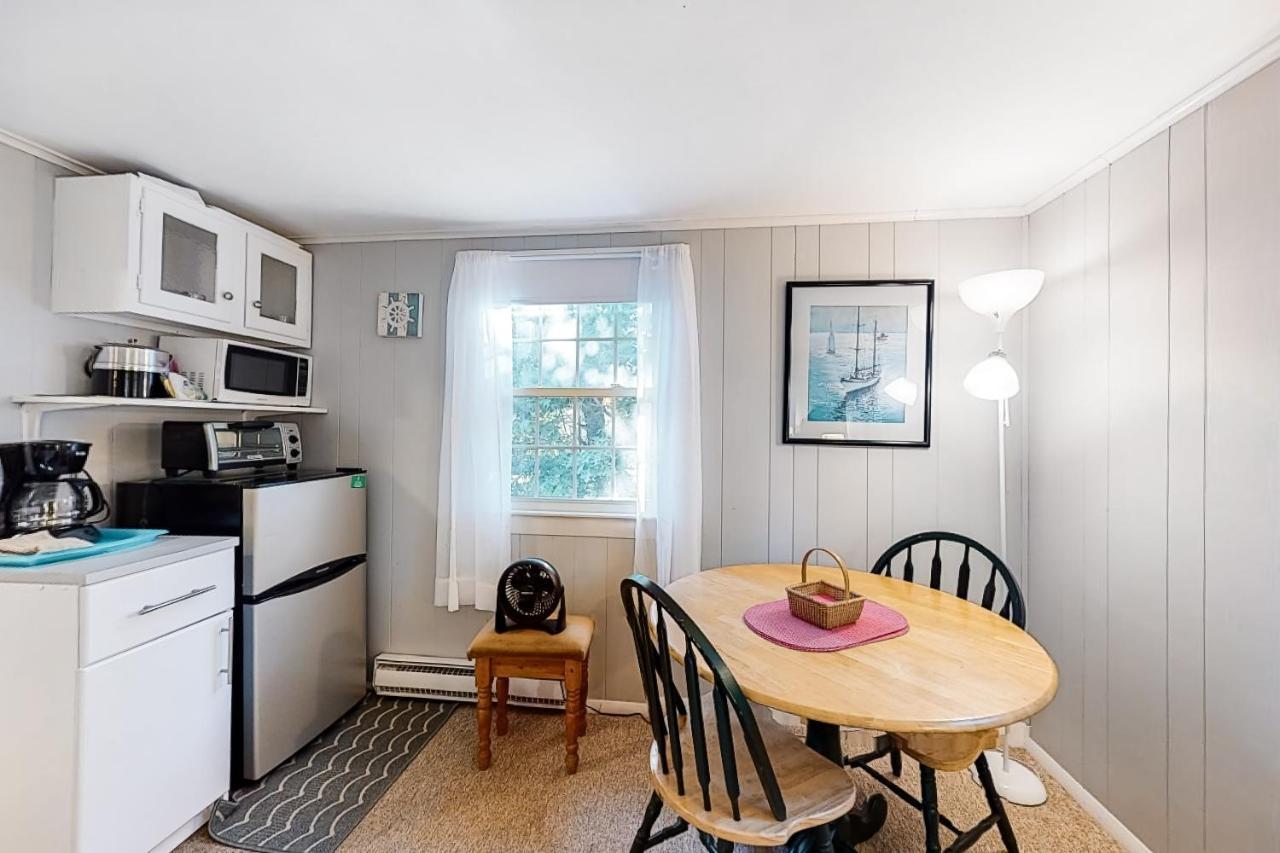 Beach Rose Guest Studio Nauset Heights Exterior photo